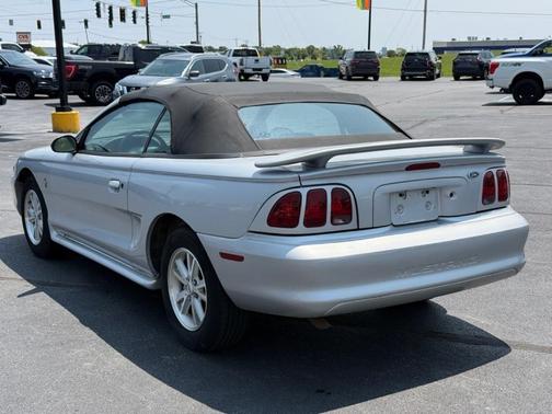 1998 Ford Mustang