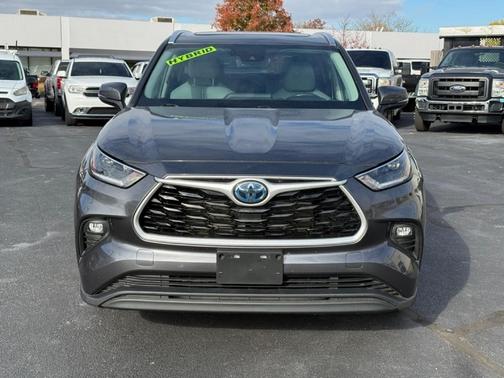 2021 Toyota Highlander Hybrid XLE