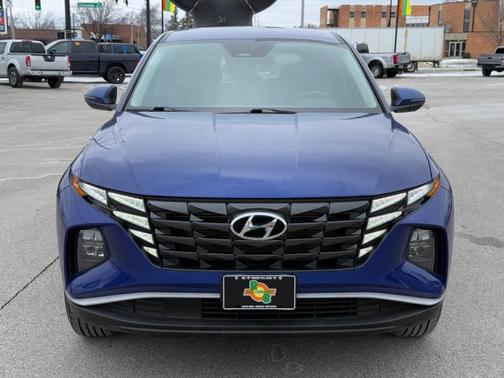 2022 Hyundai TUCSON SE
