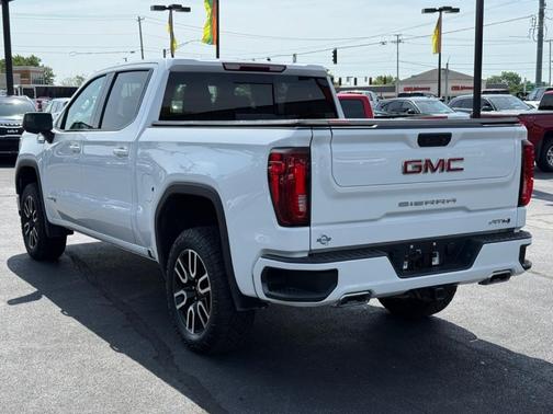 2022 GMC Sierra 1500 AT4