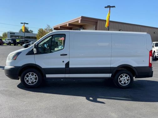 2015 Ford Transit-250 Base