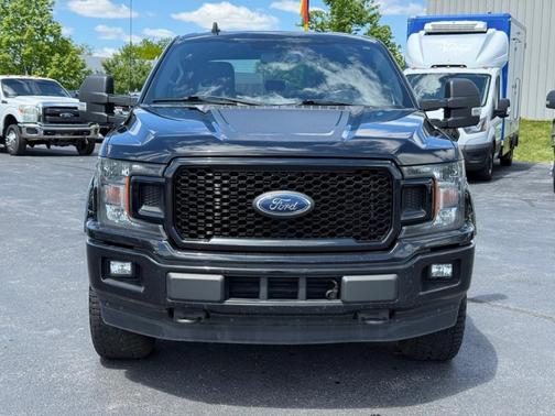 Black 2018 Ford F-150 XLT