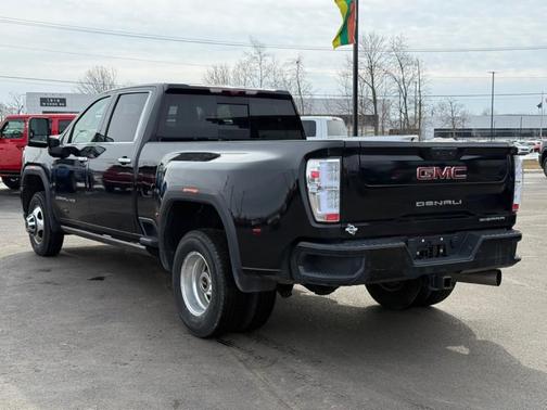 2023 GMC Sierra 3500 Denali