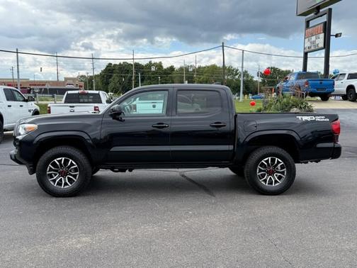 2022 Toyota Tacoma SR