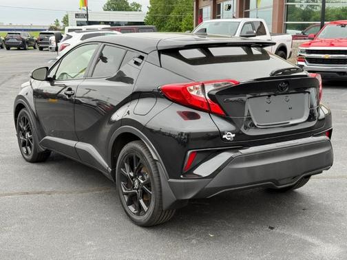 2021 Toyota C-HR LE