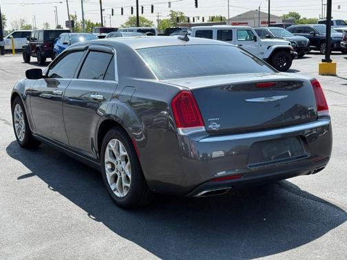 2016 Chrysler 300C Platinum