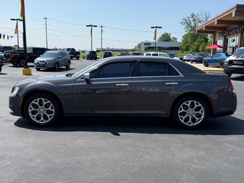 2016 Chrysler 300C Platinum
