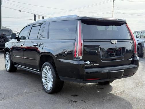 2020 Cadillac Escalade ESV Premium Luxury