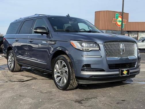 2023 Lincoln Navigator L Reserve