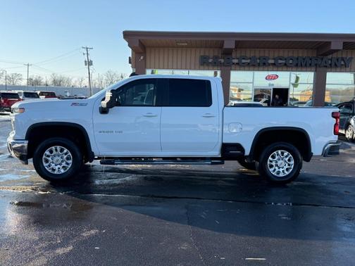 2024 Chevrolet Silverado 2500 LT