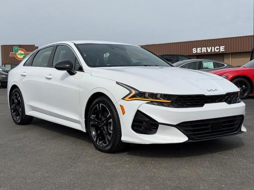 2024 Kia K5 GT-Line