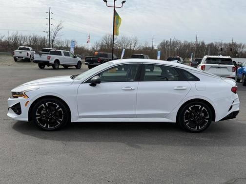 2024 Kia K5 GT-Line