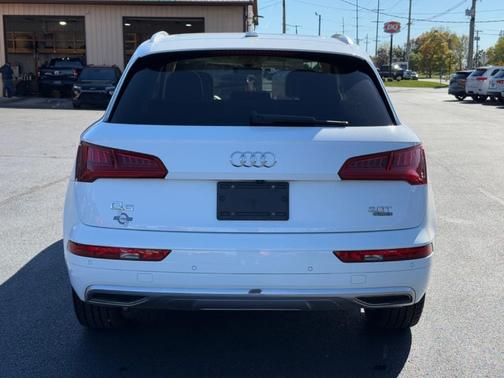 2018 Audi Q5 2.0T Premium Plus