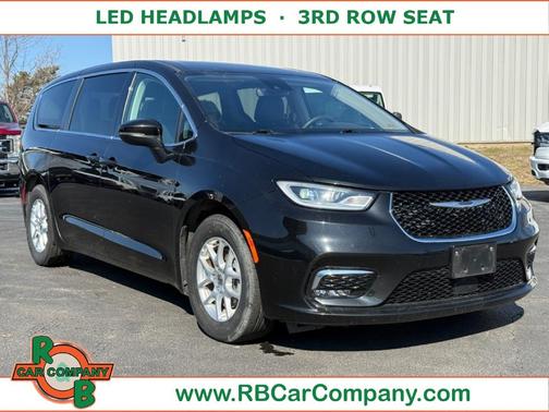 2023 Chrysler Pacifica Touring-L