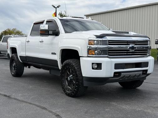 Summit White 2015 Chevrolet Silverado 2500 High Country