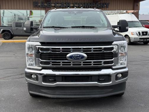 2025 Ford F-350 XLT