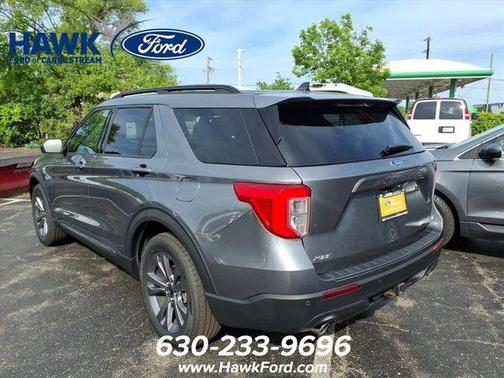 Gray Metallic 2022 Ford Explorer XLT
