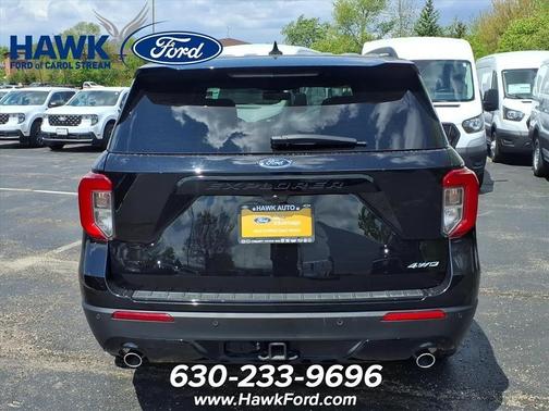 Black Metallic 2024 Ford Explorer ST-Line