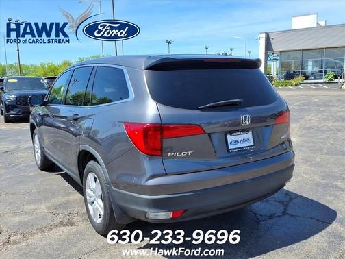 Gray 2016 Honda Pilot LX