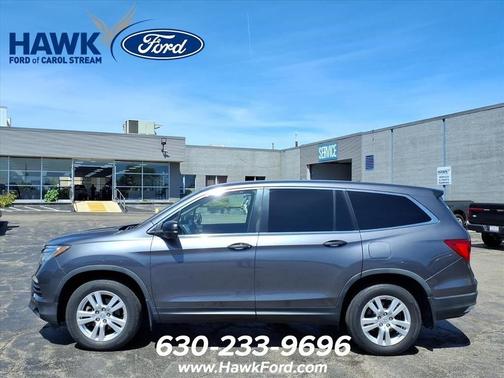 Gray 2016 Honda Pilot LX