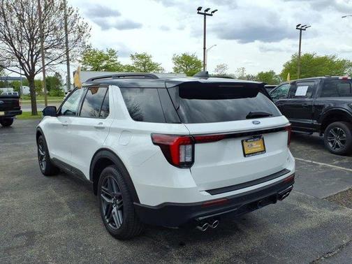 White Metallic 2025 Ford Explorer ST