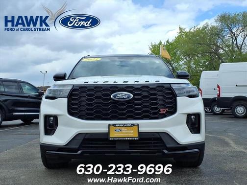 White Metallic 2025 Ford Explorer ST