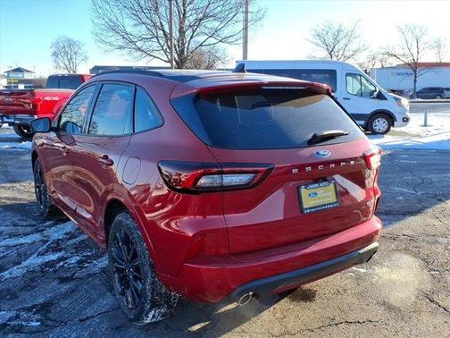 2023 Ford Escape ST-Line Elite