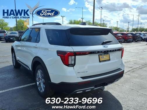 White Metallic 2025 Ford Explorer Active