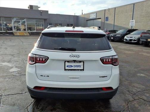 Bright White Clearcoat 2024 Jeep Compass Latitude