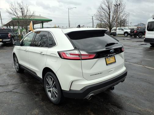 Star White 2022 Ford Edge Titanium