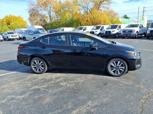 2023 Nissan Versa 1.6 SV