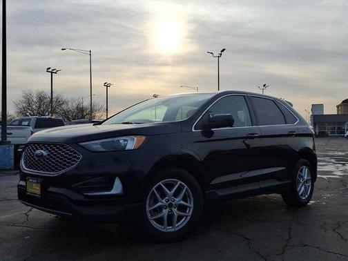 Black Metallic 2023 Ford Edge SEL