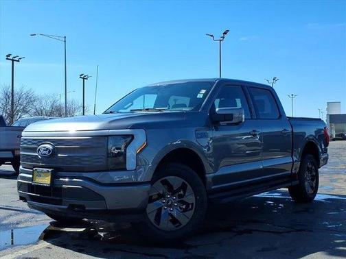 2025 Ford F-150 Lightning LARIAT