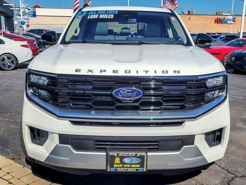 2025 Ford Expedition Platinum