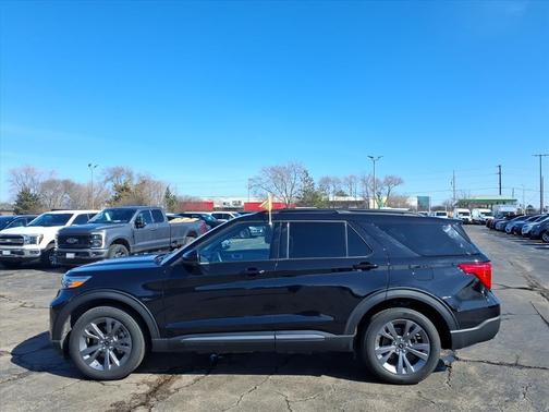 2024 Ford Explorer XLT