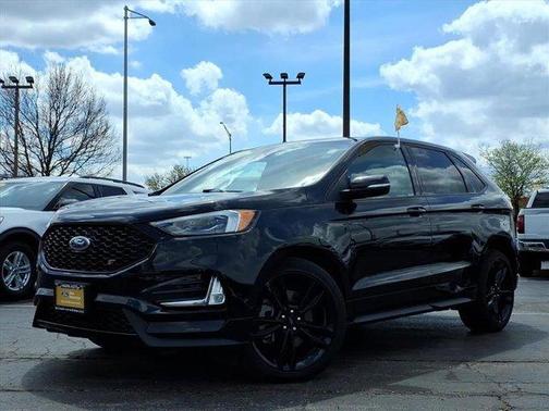 Black Metallic 2024 Ford Edge ST