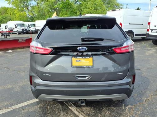 Gray Metallic 2024 Ford Edge SEL