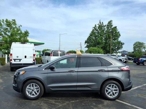 Gray Metallic 2024 Ford Edge SEL