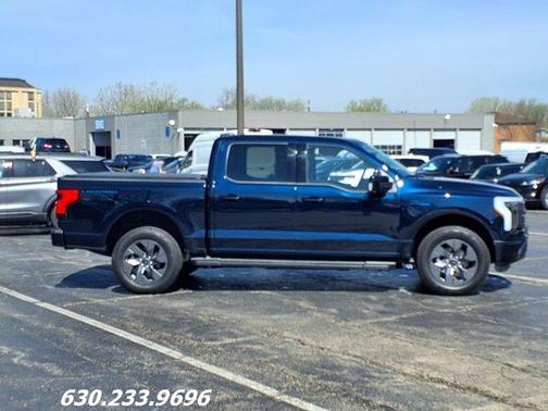 2024 Ford F-150 Lightning LARIAT