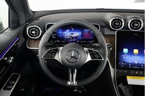 2026 Mercedes-Benz GLC 300 Base