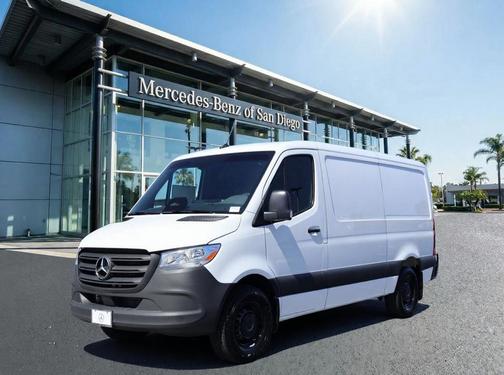 Arctic White 2026 Mercedes-Benz Sprinter 2500 Cargo 144 WB