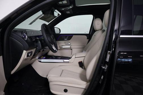 Night Black 2026 Mercedes-Benz GLB 250 4MATIC