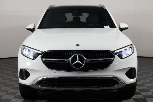 Polar White 2026 Mercedes-Benz GLC 300 Base