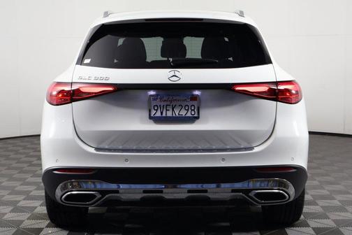 Polar White 2026 Mercedes-Benz GLC 300 Base