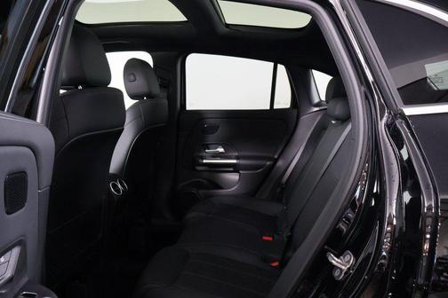 2026 Mercedes-Benz GLA 250 4MATIC