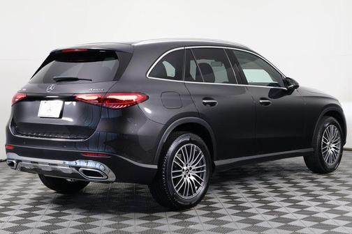 2026 Mercedes-Benz GLC 300 4MATIC