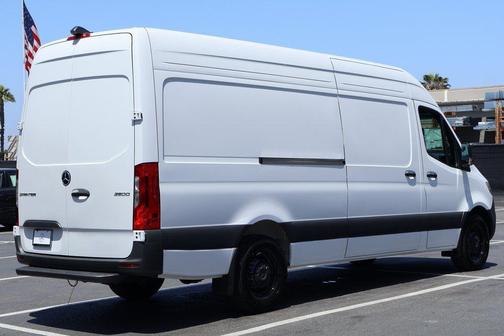 2025 Mercedes-Benz Sprinter 2500 High Roof