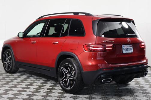 2025 Mercedes-Benz GLB 250 4MATIC