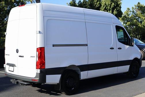 Arctic White 2025 Mercedes-Benz Sprinter 2500 Standard Roof