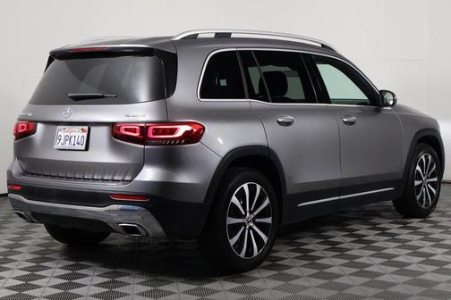 Mountain Grey Metallic 2023 Mercedes-Benz GLB 250 4MATIC